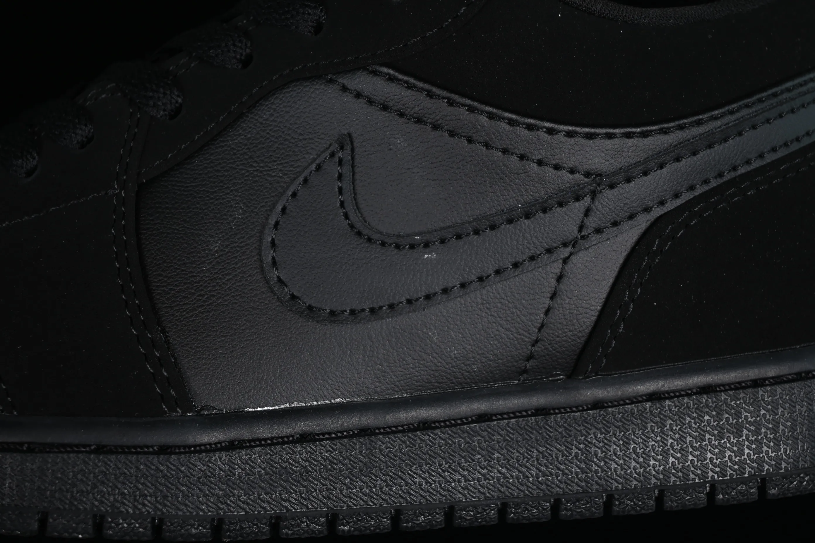 All categories Air Jordan Jordan series basketball shoes Air Jordan 1 Low Z version Air Jordan 1 Low OG "All Black" AJ1 Joe 1 all black low-top cultural casual sneakers 553558-025